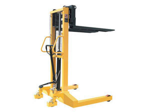 CTY-W Straddle Leg Manual Hydraulic Stacker