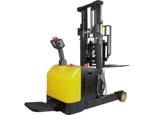 New CQD-E Power Reach Stacker (AC)